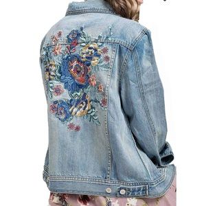 Blue pepper embroidered denim jacket